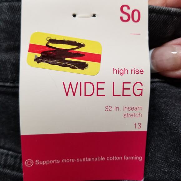 NWT's-SO Women's Black Jeans High-Rise Wide Leg 5-Pocket Front Button-Up Size 13 - Picture 7 of 9